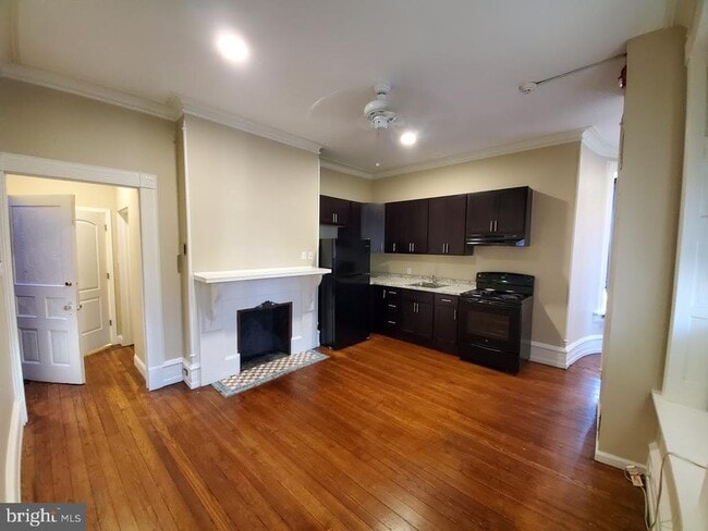 Building Photo - 536 Main St Unit 1 Rental