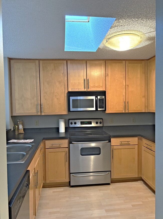 Kitchen with Skylight wutg