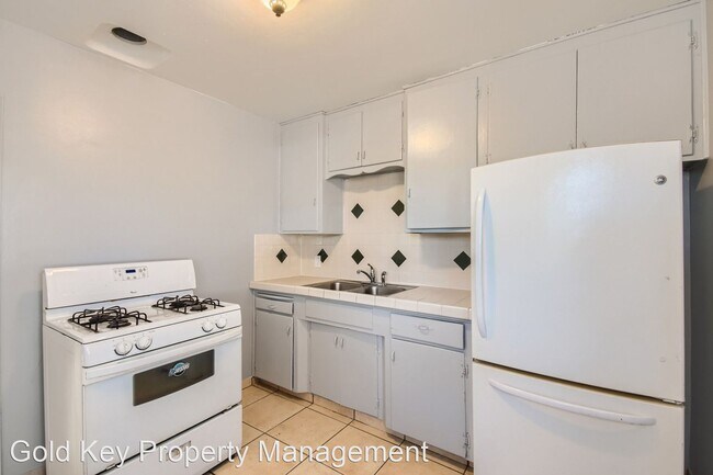 Photo - 2 br, 1 bath House - 630 S. 40th Street