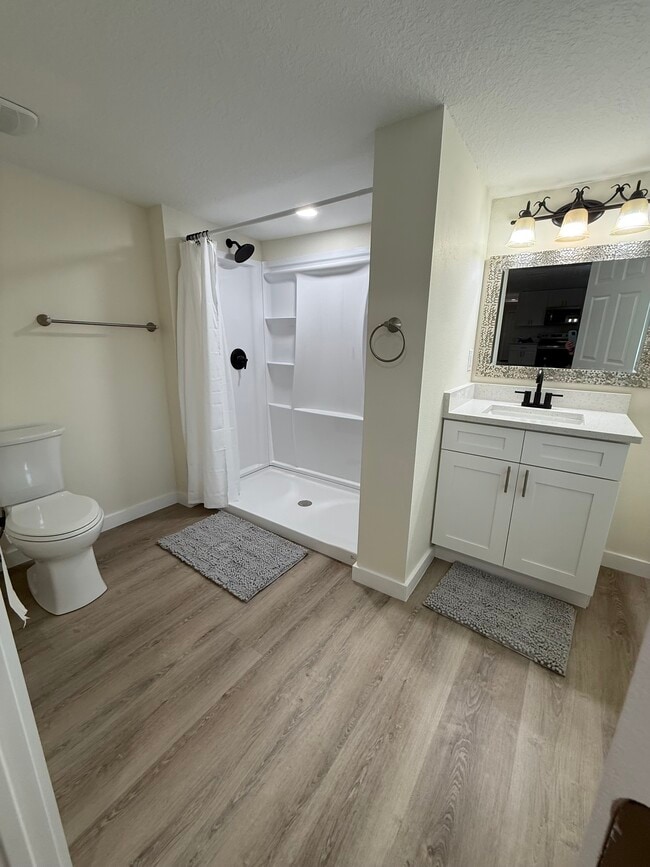 Photo - 1540 7th Ave E