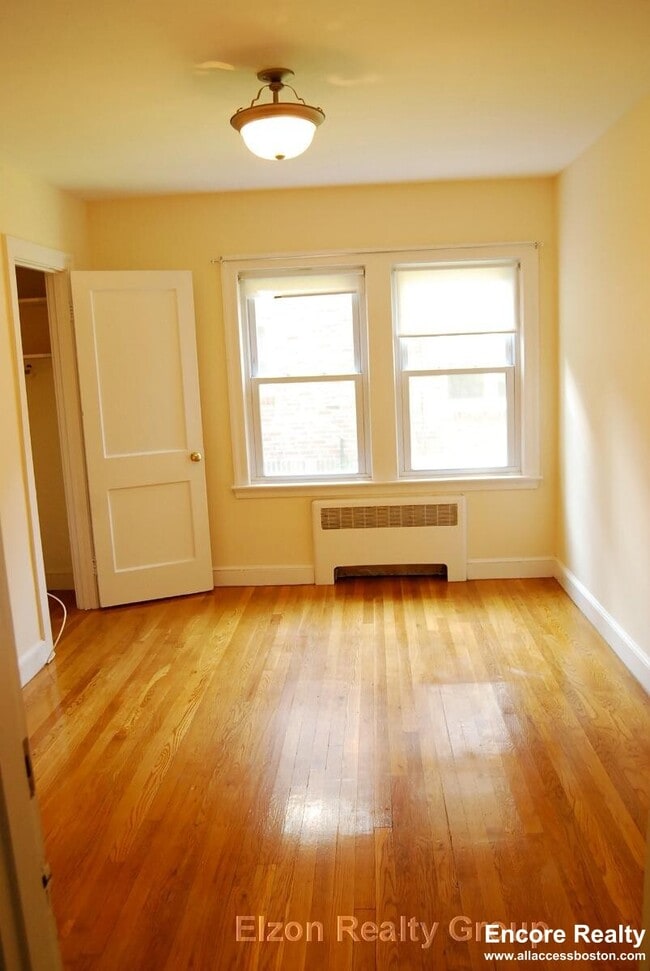 Photo - 93-95 Undine Rd