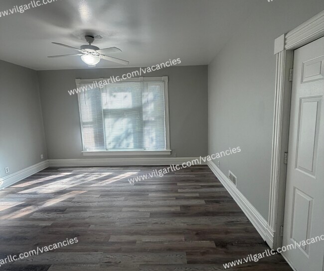 Photo - 708 Perry St Unit 1