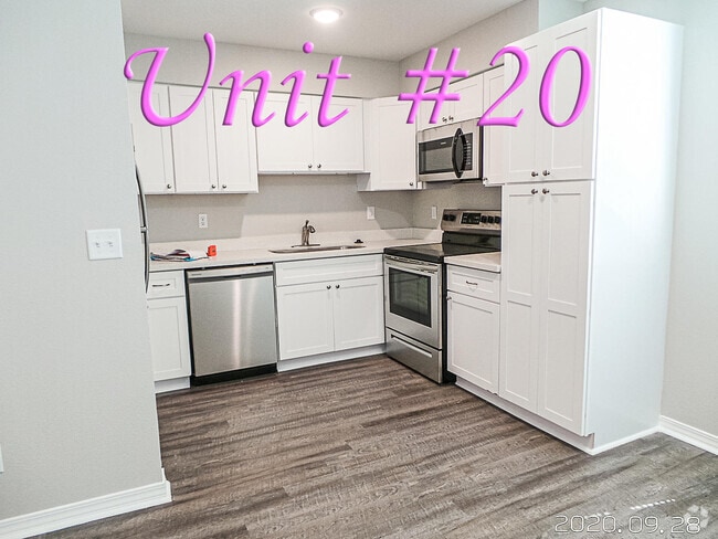 Building Photo - 723 S Berthe Ave Unit 20 Rental