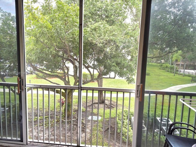 Photo - 12501 SW 14th St Unit 209R