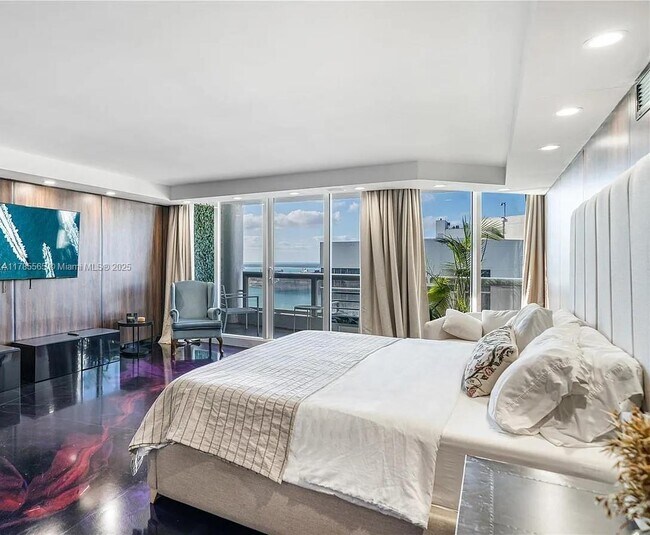 Photo - North Bayshore Drive, Miami, FL 33132 - 3 BR 2.5 BA condo Unidad A3545