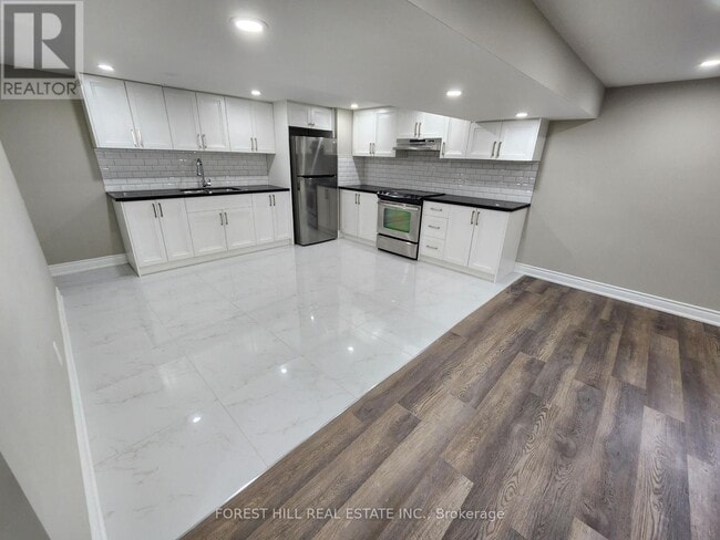 Photo - 2577 Whaley Dr