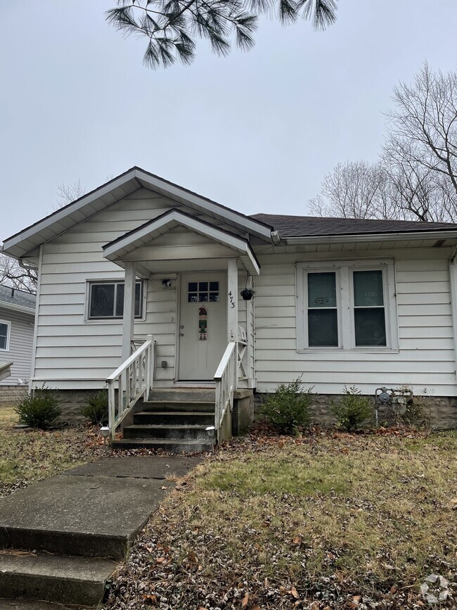 Building Photo - 473 Maple St Rental