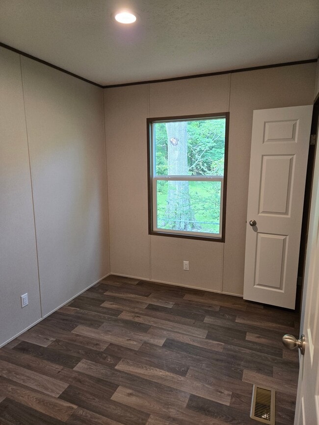Photo - 22048 Newton Dr