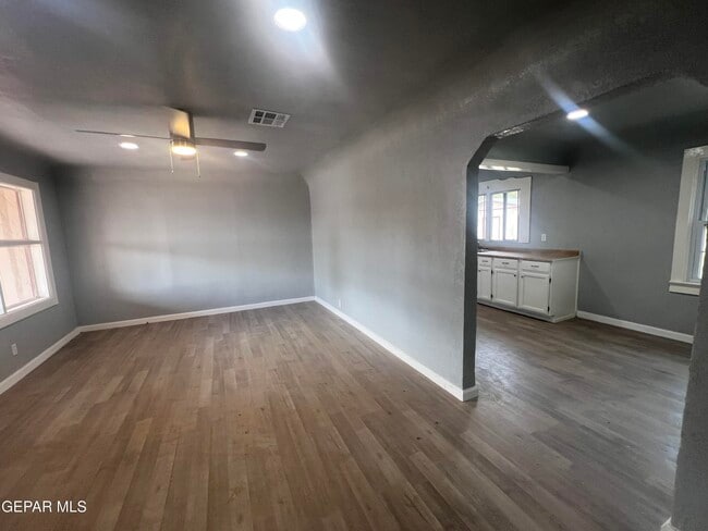 Photo - 8405 Pinon St