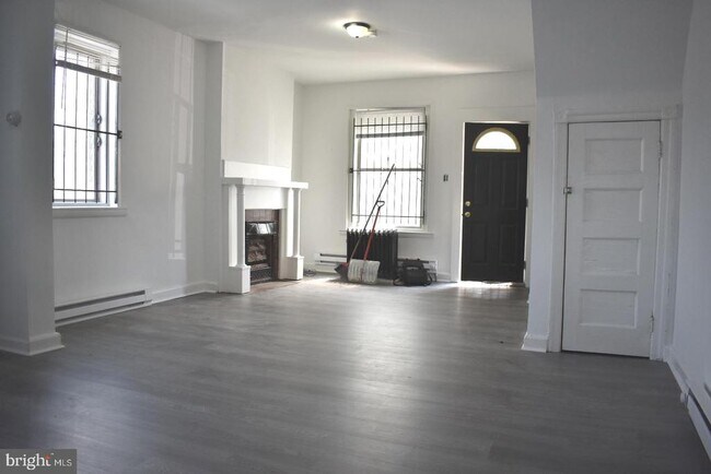 Photo - 10 S 62nd St