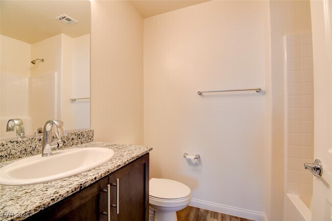 Photo - 7030 Spicy Merlot St