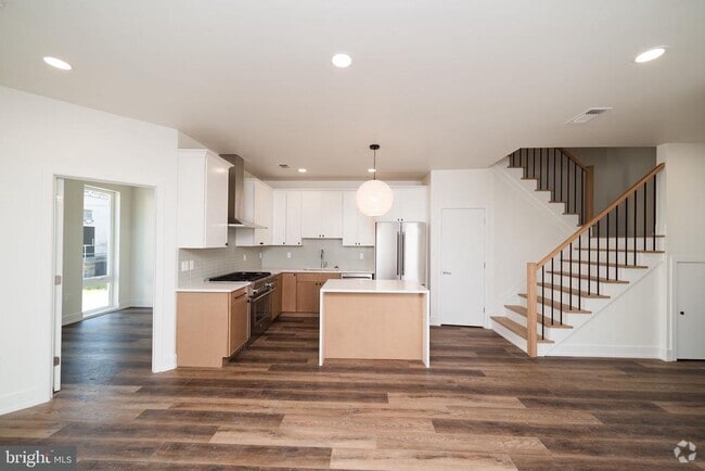 Building Photo - 19 Lincoln Ct Rental