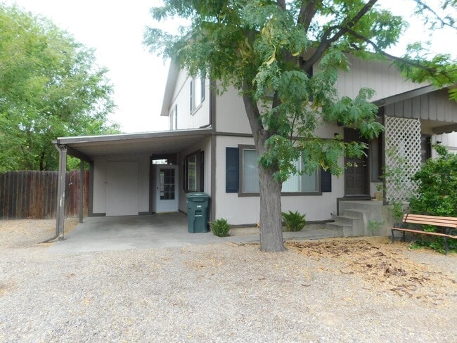 Photo - 402 Dressell Dr Unit A