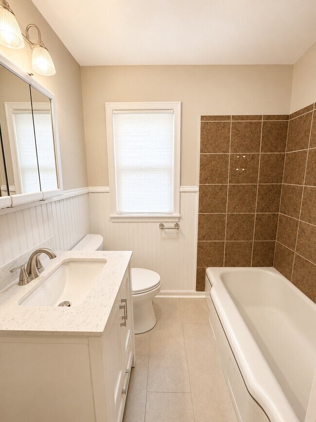 Photo - 509 Torrance Ave