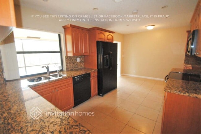 Photo - 365 NW 105th Dr