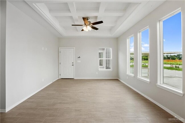 Photo - 12 Deluxe St Unit 2