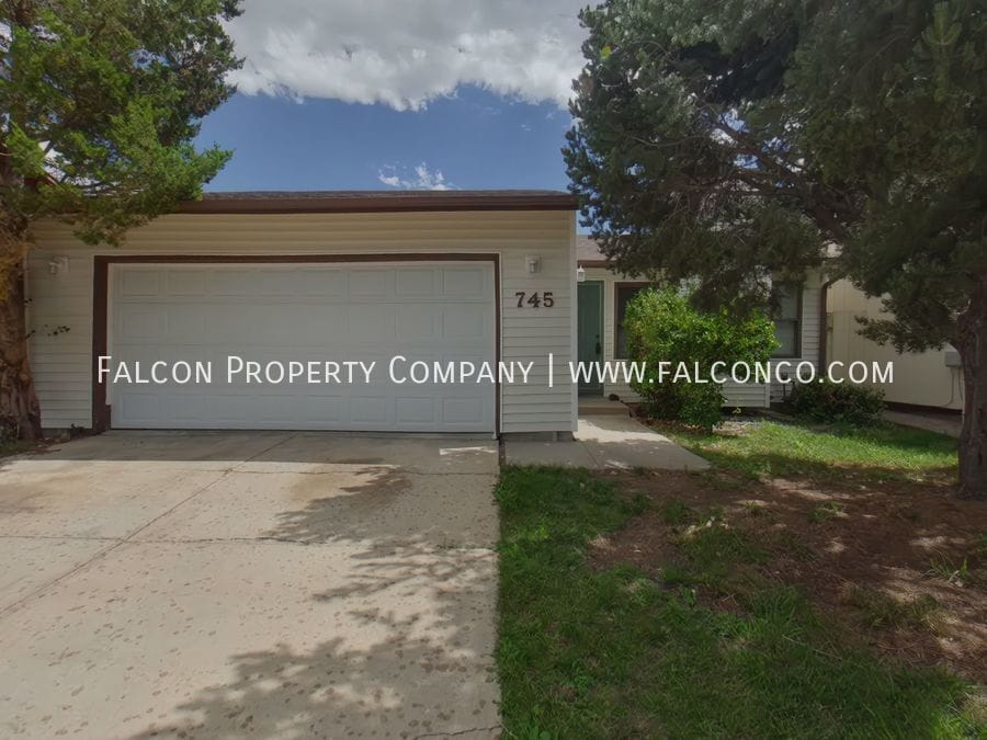 Photo - 745 San Gabriel Place-