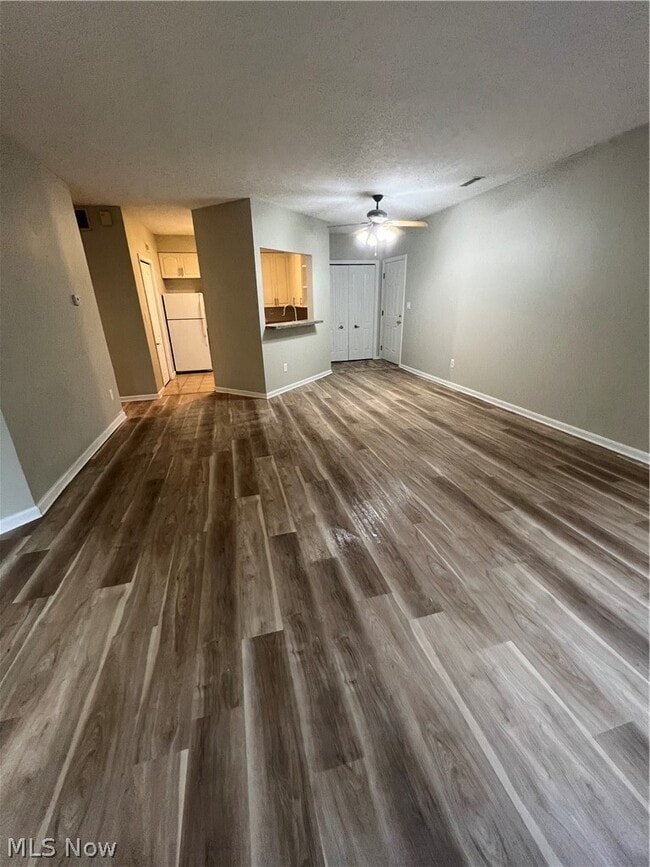 Photo - 320 Village Pointe Dr Unit 1