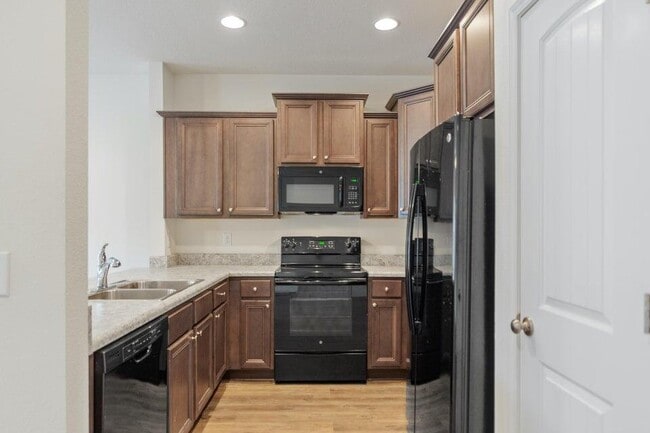 Photo - 173 Iron Horse Dr W