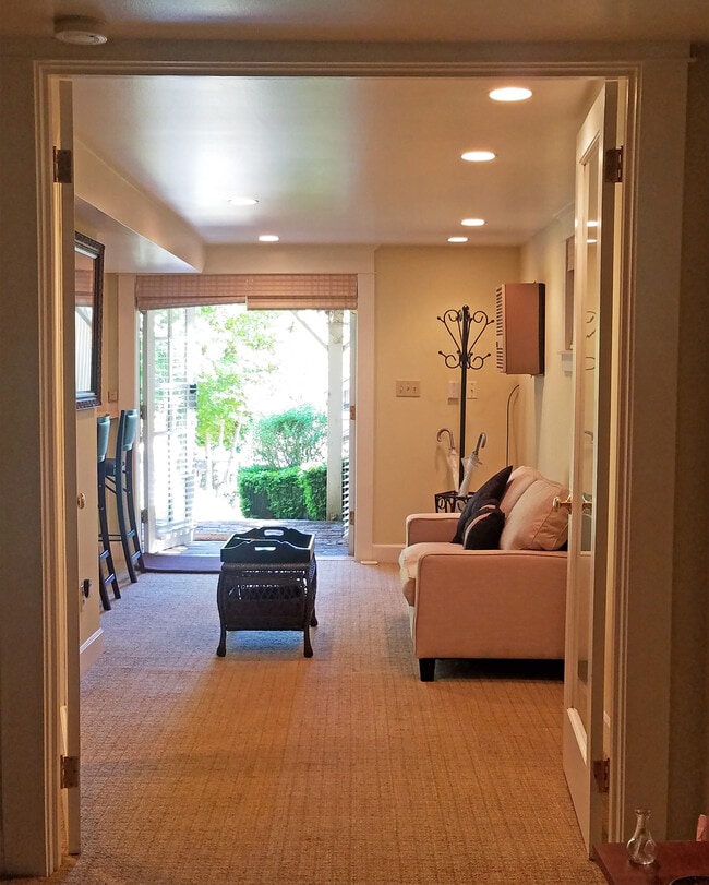 Photo - 1610 3rd Ave W Unidad Lower