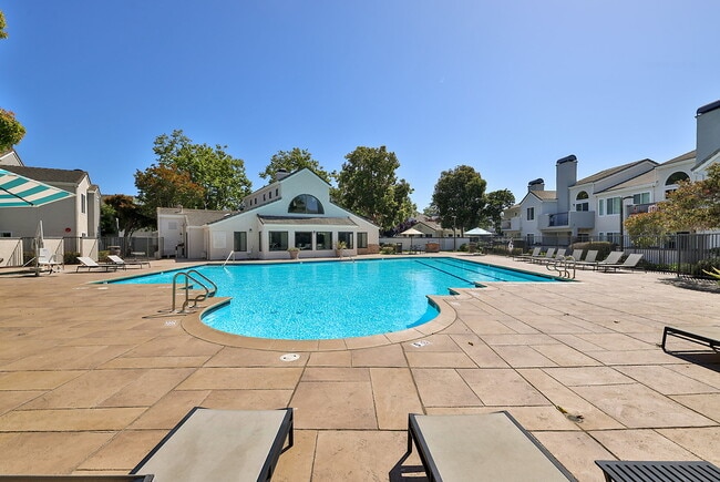 Building Photo - Fosters Landing Rental