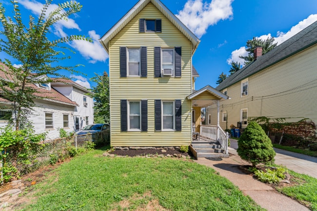 Photo - 2051 W 45th St Unidad Down