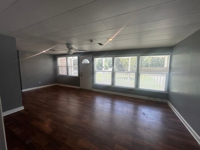 Photo - 461 Sweetwater Cir