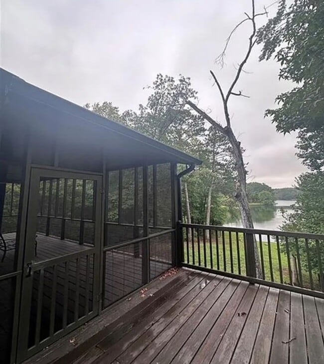 Photo - 5197 Woodmont Dr