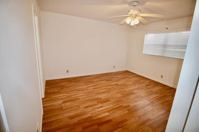 Photo - 8405 NW 61st St Unit D305