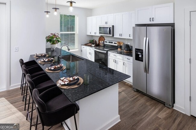 Photo - 5617 Oak St Unit 6118