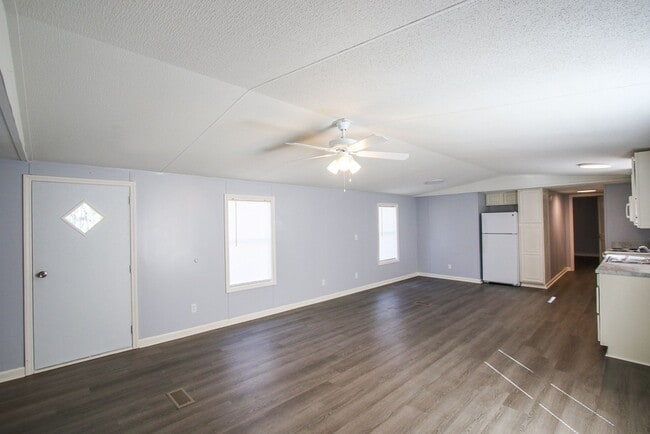 Photo - 351 Green Oaks Ct