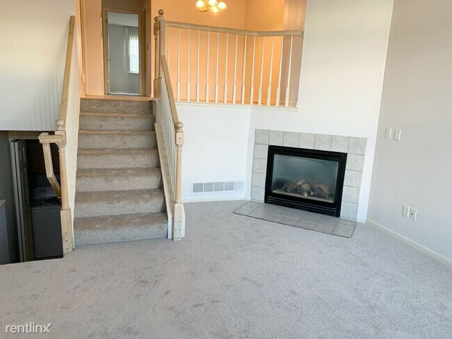 Photo - 2 br, 1.5 bath Condo - 29419 Glen Oaks Blvd E