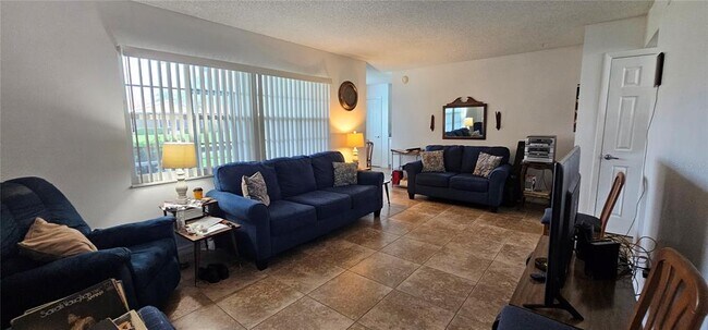 Photo - 1001 N Plantation Dr Unit A10