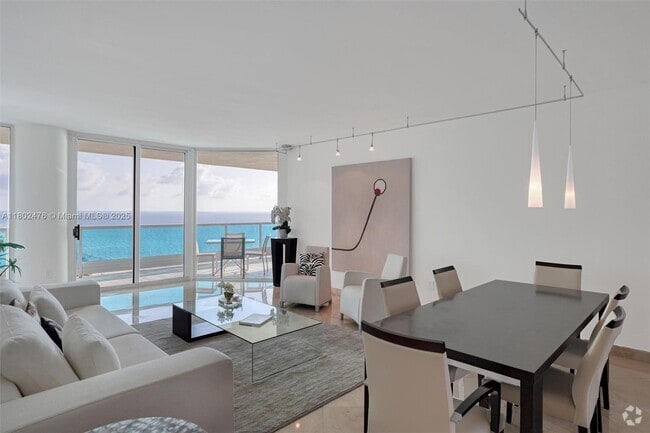 Building Photo - 5025 Collins Ave Unit 2107 Rental