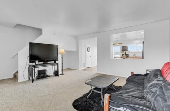 Photo - 2209 E 111th Dr