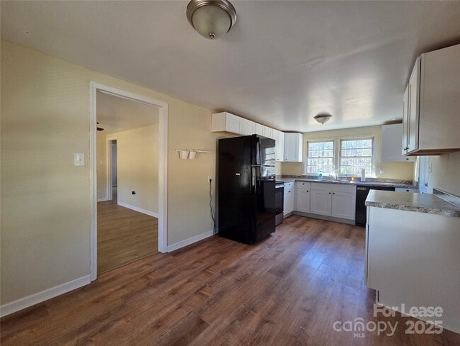 Photo - 8334 Oak Tree Rd