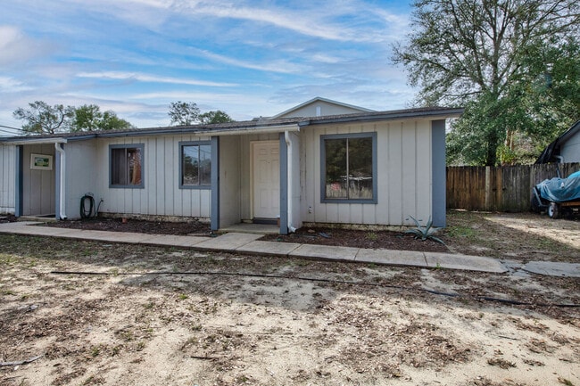 Photo - 131 Bayou View Dr Unit B