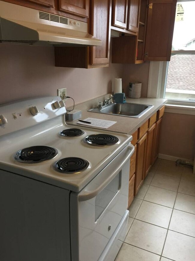 Kitchen Counter - 129 Troy Schenectady Rd Unit #1