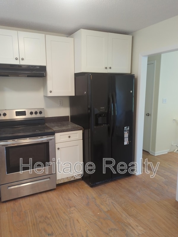 Photo - 1304 E Woodshire Dr