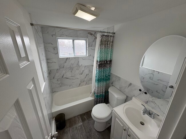 Photo - 221 E Hoffman Ave Unit 1