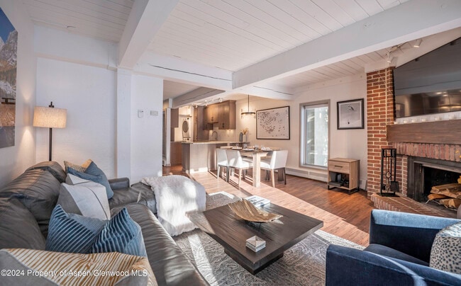 Photo - 70 Gallun Ln Unit 206B