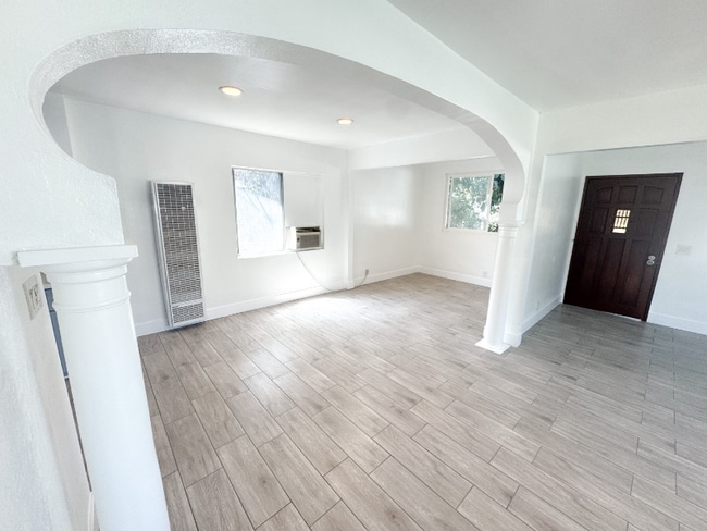 Photo - 718 S Oakford Dr Unidad 718