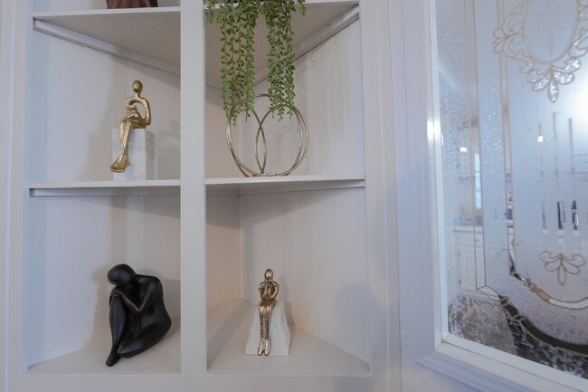 Photo - Modern Living with Private Theater Room Unidad 2