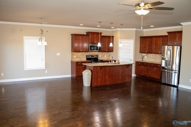 Photo - 213 Balota St