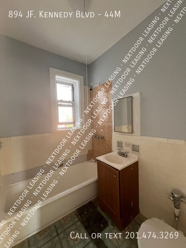 Photo - 894 John F. Kennedy Blvd Unit 44M