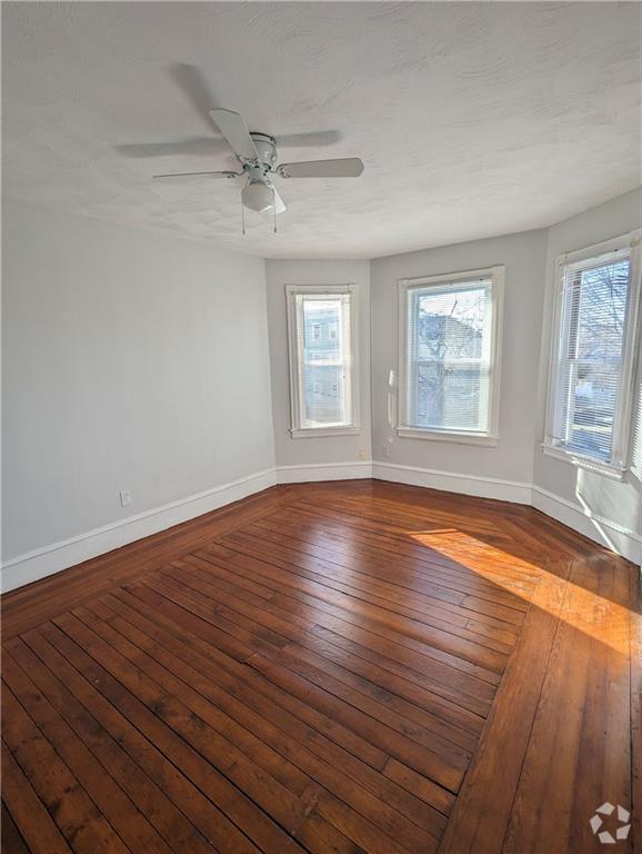 Building Photo - 110 Cutler St Unit 2 Rental