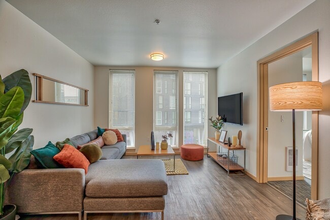 Nolan4717BrooklynAveNe_II-10350748_PHO-21 - Nolan