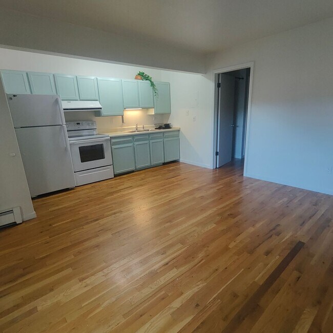 Photo - Spacious 1 Bedroom Condo for Rent in Niwot