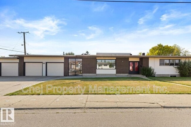 Photo - 8007-8128 128 Ave NW