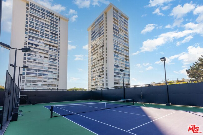 Photo - 2220 Ave of the Stars Unit 1601